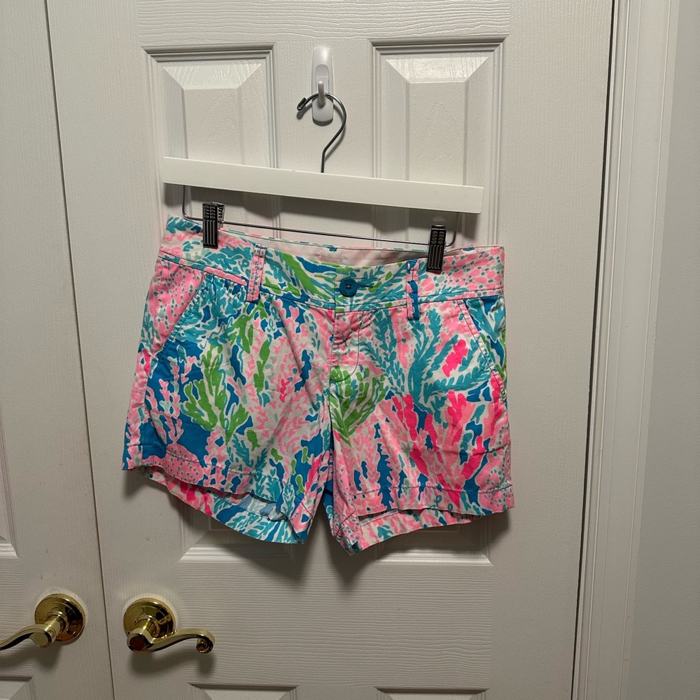 Lilly Pulitzer Callahans Shorts in Let's Cha Cha